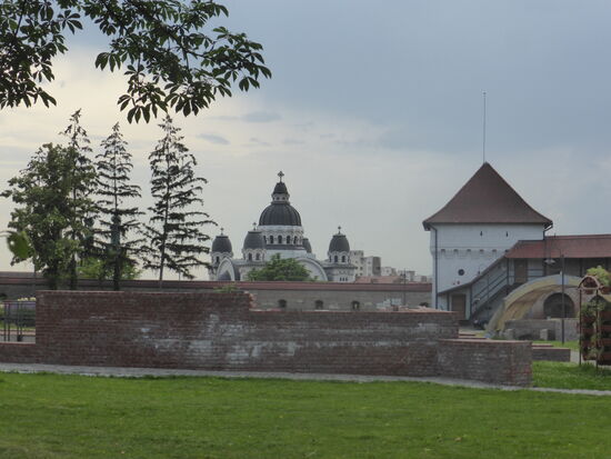 Blick von der Festung auf die große orthodoxe Kathedrale