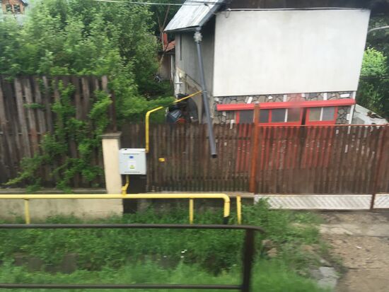 die interessante Verlegung von Gasleitungen haben wir schon in Georgien bewundert