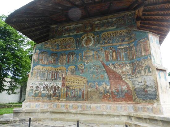 Malereie der Wetsfassade - (Vorhalle)