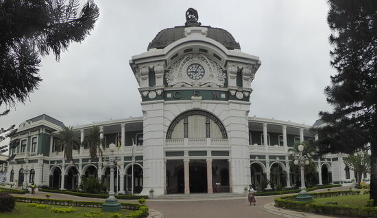 Der 1910 vollendete Bahnhof von Maputo gilt als einer der schönsten Bahnhöfe der Welt