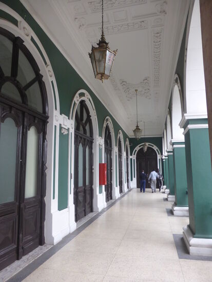 einige architektonische Details wie Türen sind noch erhalten