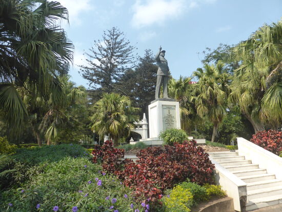 Denkmal für Samora Machel - des ersten Präsidenten von Mosambik - vor dem botanischen Garten (2014).