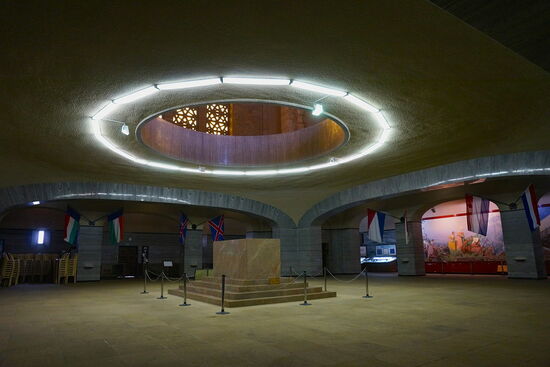 Cenotaph im Zentrum -