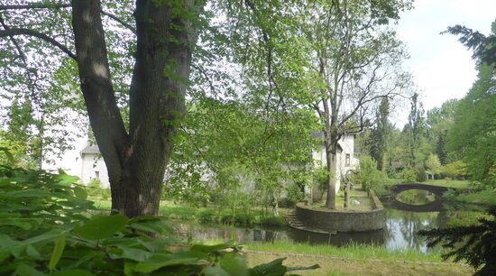 Vorburg  von Groß-Uersfeld aus dem 17. Jh. - leider ist der Park nicht zugänglich