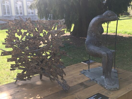 links. Freidrich Werthmann (1929-2018) - Traumsegel - vor 1960
rechts: Kurt Wolf von Borries (1028-1985) - Große Sitrzende (Desdemona) - vor 1962