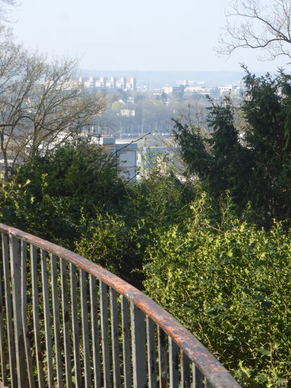 nach Westen ist im Dunst das Aachene Klinikums zu erkennen