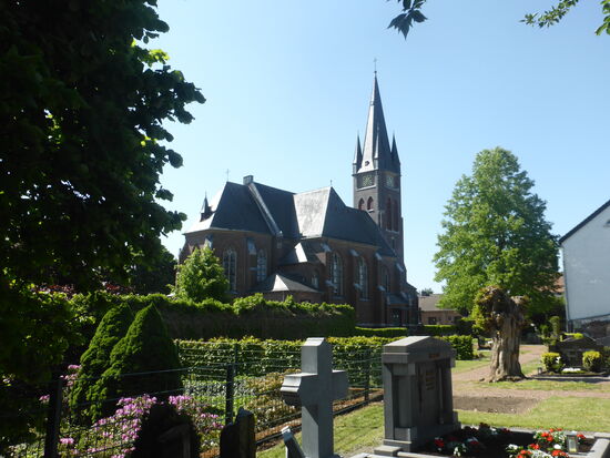 Hallenkirche von 1904 bis 1906 erbaut -  der hl. Ursula geweiht.