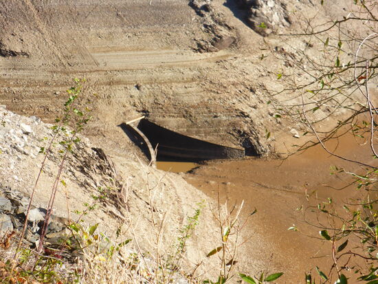 an Ende des Armes können wir die Auslauföffnung  zum Kemeterstollen sehen