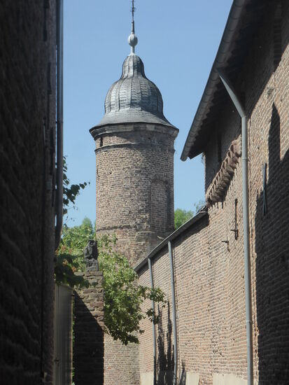 Eulenturm - mittelalerlicher Kern  - (im 17. Jh. erneuert)