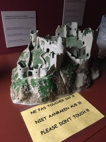 Tonmodell der Burg von La Riche-en-Ardenne