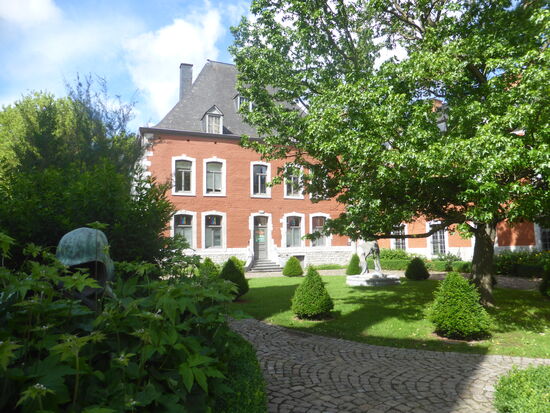 Vieux Marche - Haus aus Backstein und Blaustein(rahmen)