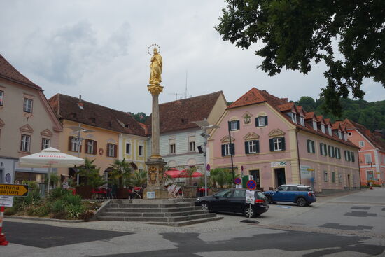 Marktplatz mit der obligqtorischen Mariensäule