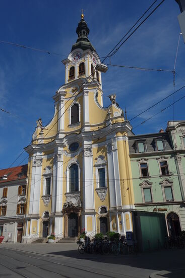 Barmherzigenkirche - 1615 Grundsteinlegung für ein Krankenhaus - 1632 für die Kirche - 1735 Abbruch und Neubau durch Barockarchitekten J.G. Stengg