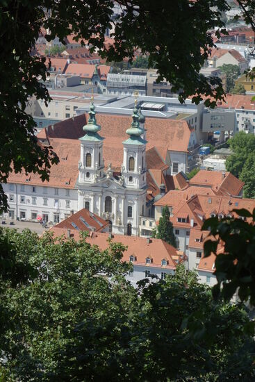 Blick auf die Mariahilfkirche