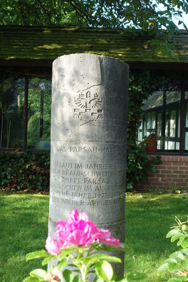 erbaut 1655 - im Dorf Parsau -