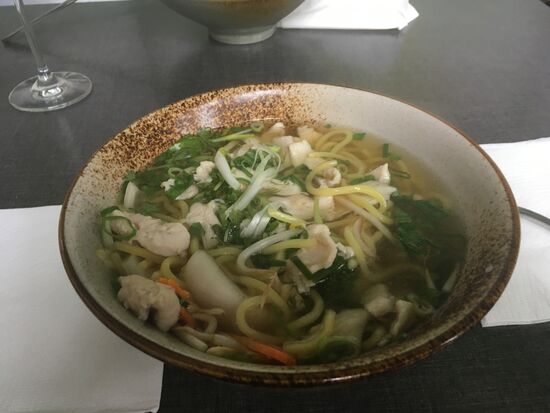 Udonsuppe mit Hühnfleisch