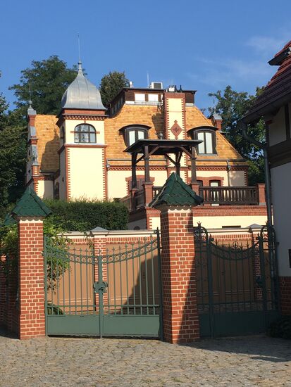 Villa Carl Saltzmann - Landschafts- und Marinemaler (1847-1923)