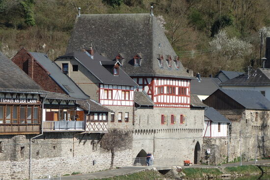 altes Rathaus -zweitältestes spätgotisches Fachwerkhaus Deutschlands - 1432-34 als zentraler Ständerbau erbaut