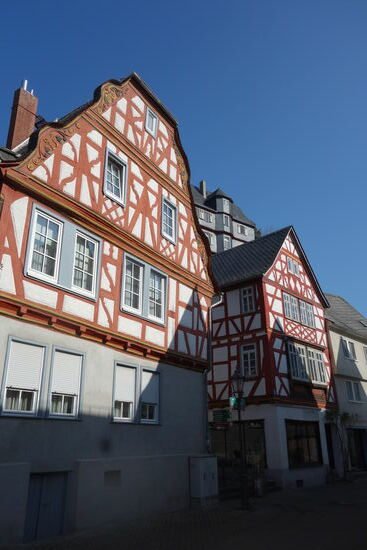 Altstadtstr. 35 mit Treppenaufgang zum Garfenschloß