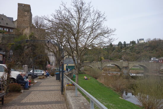 Bergfried und Lahnbrücke