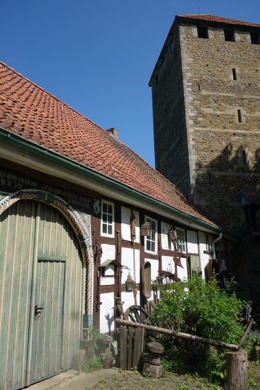 Stallgebäude und ehem. Kutscherwohnung