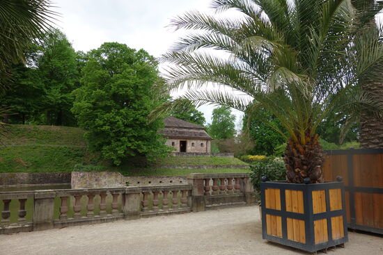 Blick vom Palmengarten auf die Eckbastion