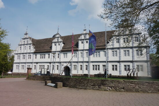 Eingangsflügel (West)