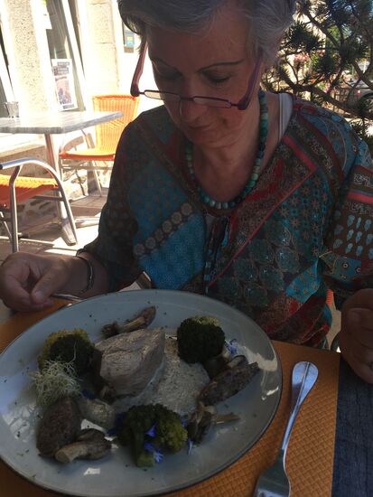 Filet de Veau, crème forestière, duxelle de pleurote et shitaké, brocoli