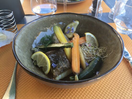 Pesk Ha Farz Maison, bisque de crevette et ses mini légumes glacés-de Taulé