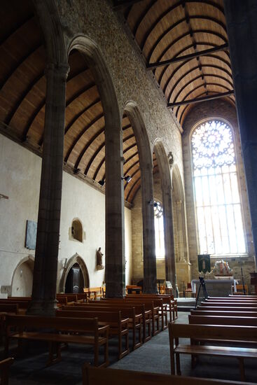 verkleidete - balkenfreilassende Holzdecke