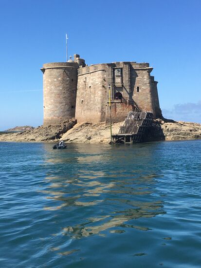 Zugang mit Zugbrücke