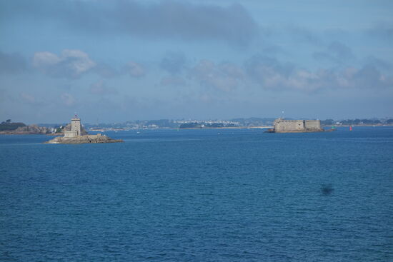 Ile Louët                                               Chateau du Taureau