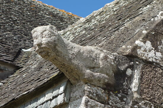 viele Gargoyles trotzen nur bedingt der Verwitterung