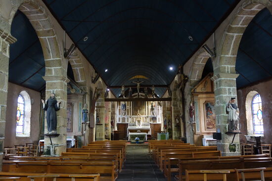 auch hier die typische blau verkleidete Decke