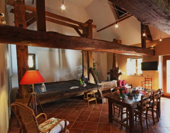 sie wirkt überhaupt nicht deplaziert