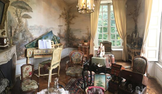 Musikzimmer mit Miniatur