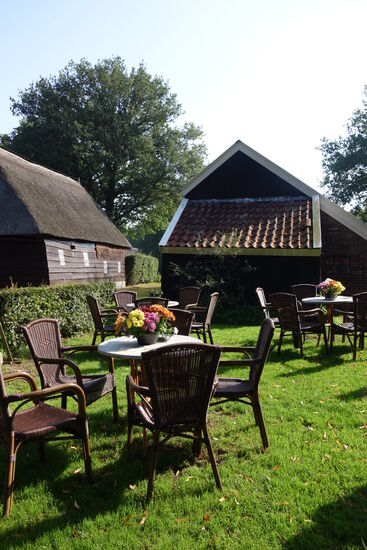 Kaffeestuben mit Außengastronomie