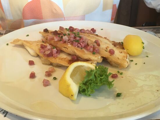 beim zweiten Abendessen. 3 x Matjes