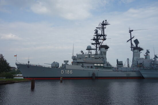 Der Zerstörer Mölders war ein Kriegsschiff der Bundesmarine. Er wurde nach dem Luftwaffenoberst Werner Mölders benannt und als zweite Einheit der Klasse 103 (Lütjens-Klasse) in Dienst gestellt. Er ist heute Teil der Ausstellung des Deutschen Marinemuseums in Wilhelmshaven.