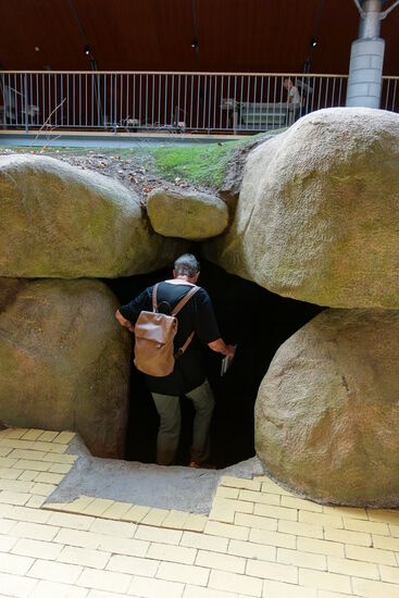 den Hünengrab-Modellbau kann man betreten