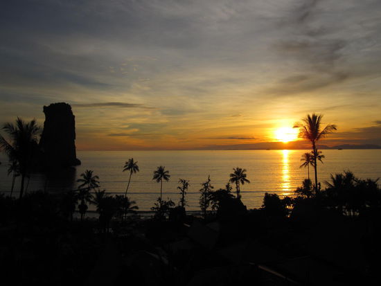 Sonnenuntergang von unserer Terrasse aus