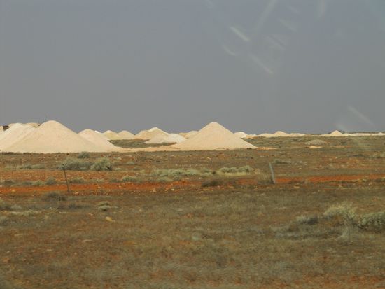 Riesige Opal-Felder bei Cobber Pedy.