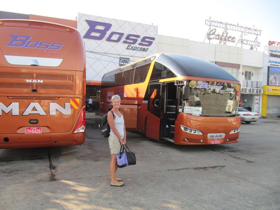 Unser Bus nach Mandalay. VIP 2+1. Wir sind nie bequemer Bus gefahren.