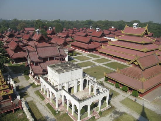 Königspalast (auch Fort Mandalay genannt) von oben.