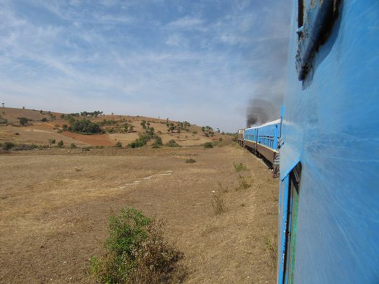 ... unser Zug frißt sich durch.