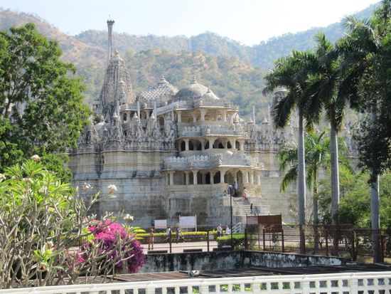 Auf dem Weg nach Udaipur der Jain Tempel von Ranakpur.