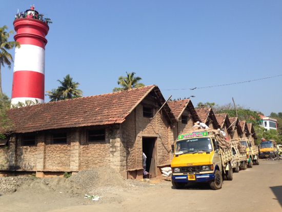 Leuchturm und Reiskammern in Alleppey.