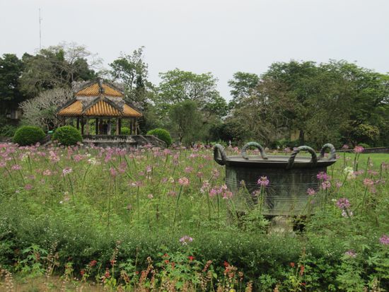 Im Innern der Verbotenen Stadt. Obwohl noch nicht vollständig wieder hergestellt – ein Magnet für Touristen.