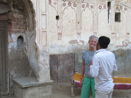 In der Diskussion mit unserem Guide (Schuljungen), der sich was dazu verdiente.