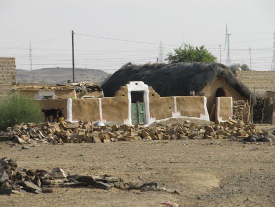 Die Landschaft verändert sich und erinnert stark an die Wüstenregionen in Marrokko.